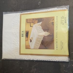 BEA AT HOME Crochet Vinyl Tablecloth 54×54 White Sealed Pkg